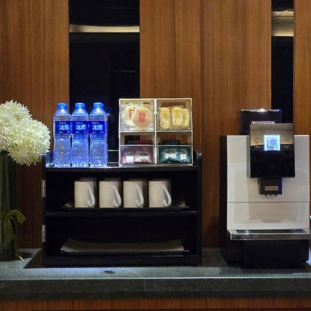 重庆江北观音桥高悦酒店地铁站店 Eksteriør billede